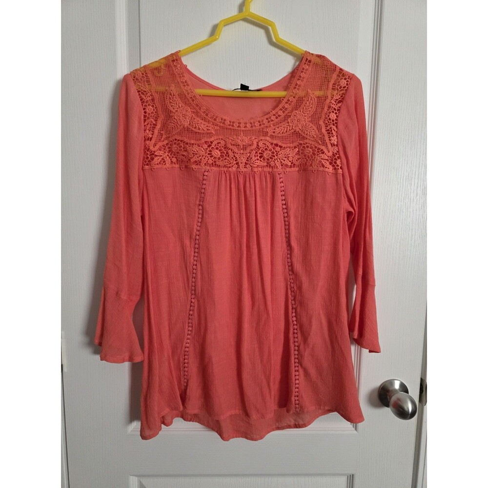 Zac & Rachel Coral Blouse top with Lace Accents Women L.   (247)